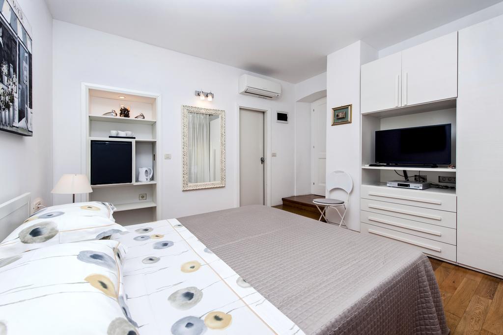 Corte Dei Merli Suite & Room Rovinj Zimmer foto